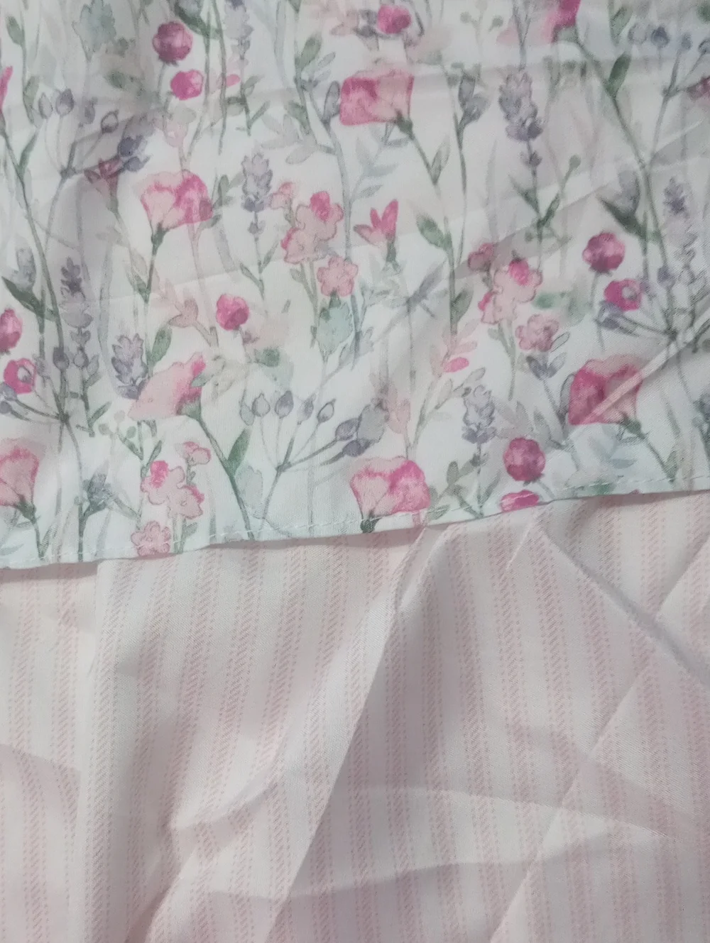 Light Pink Floral Ruffled 8 Piece Queen New In Package $129 Comforter Set